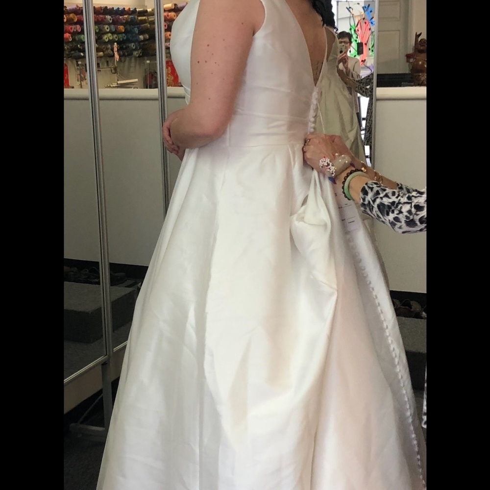 Sincerity Bridal White Wedding Dress - Picture 6 of 16